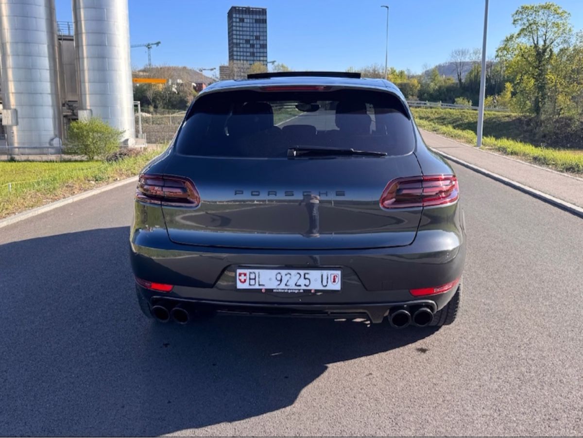 Porsche Autos: Macan Turbo – Gebraucht aus Zürich von Leined 5