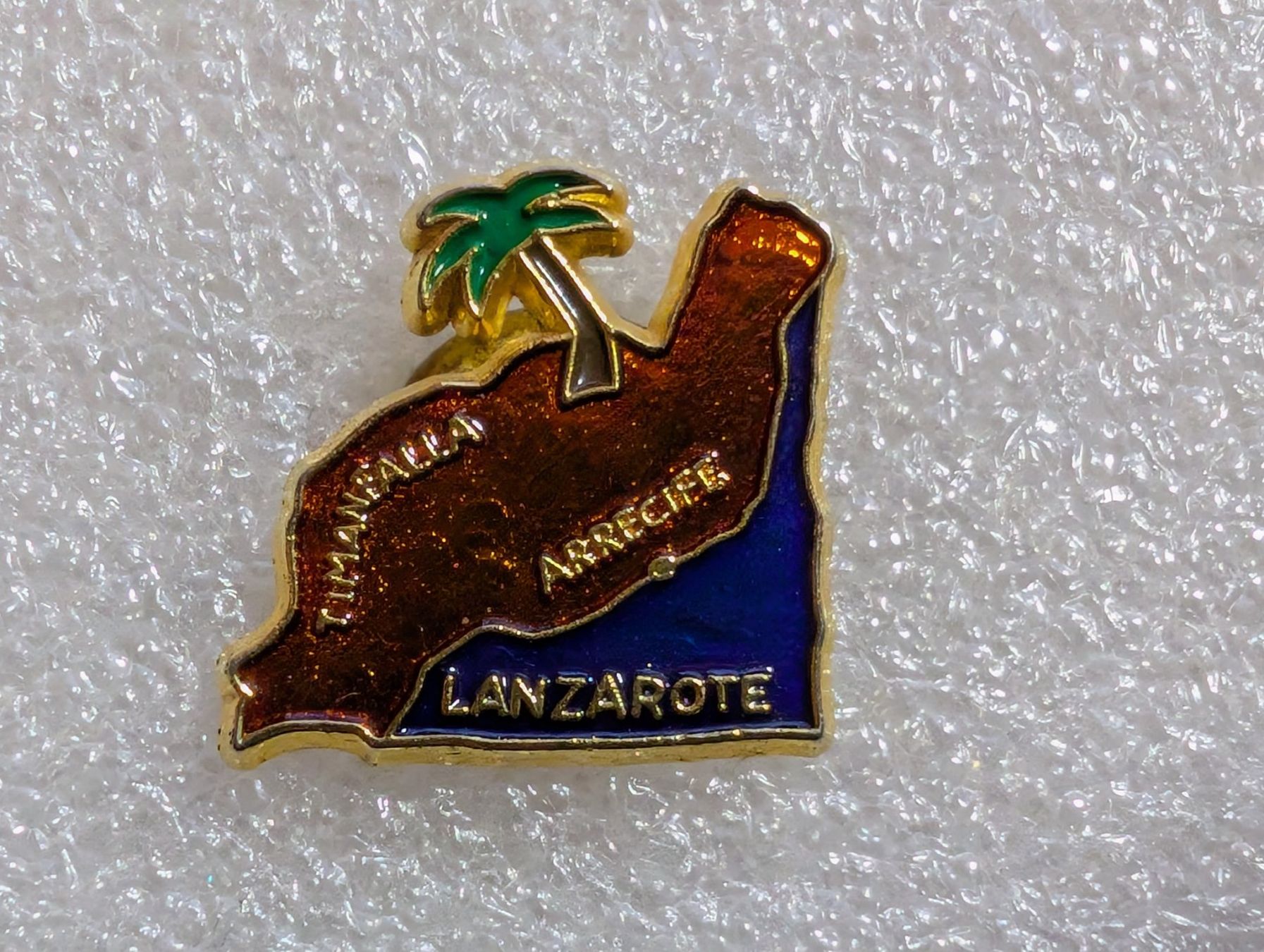 Placchette & Badge: Ansteckpin 198: Lanzarote – Usato da Oppligen venduto da Pin-Fall-Shop