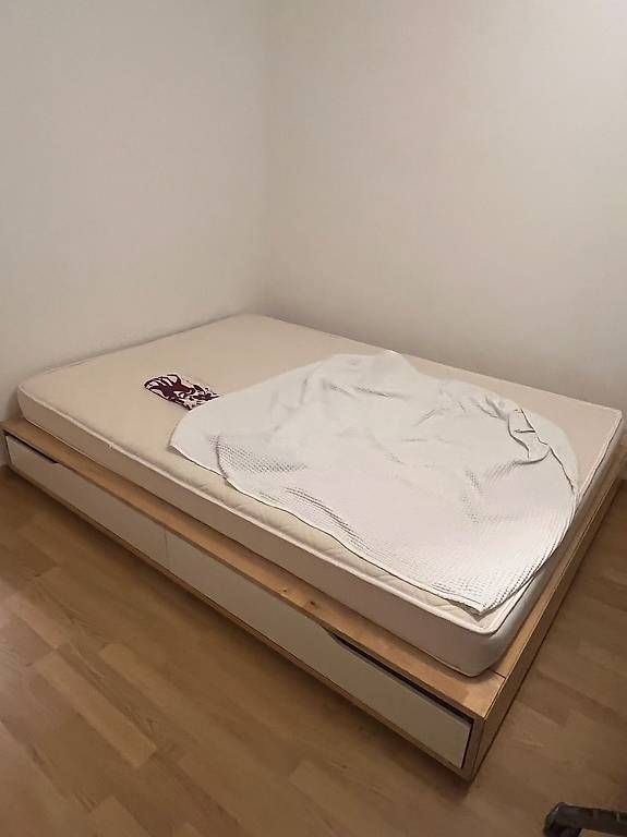 Ikea Betten: IKEA Bett Mandal 140x200 – Gebraucht aus St. Gallen von eli_5v7k 1