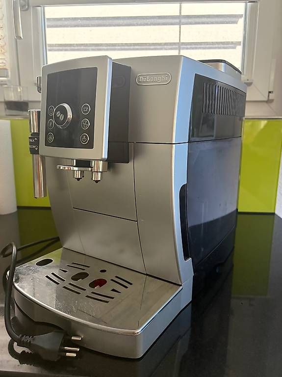 De'Longhi Machines à café & Machines à expresso: DeLonghi Kaffee Vollautomat – D'occasion à Hochdorf par cheaper2000