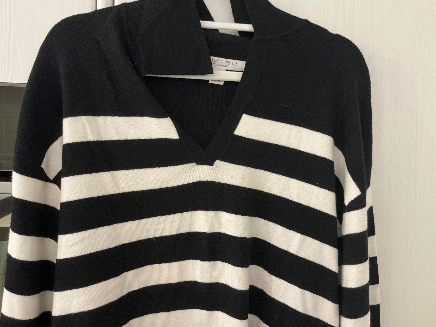 Pullover & Sweatshirts: Misu Pullover, gestreift, schwarz/weiss, Grösse M Top! – Neu (gemäss Beschreibung) aus Würenlos von Tina48 1
