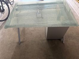 Schreibtisch & Korpus von Pfister / Neupreis über 1500 Fr.