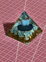 1 Stück Grüner Smaragd Orgon Pyramide Kristall