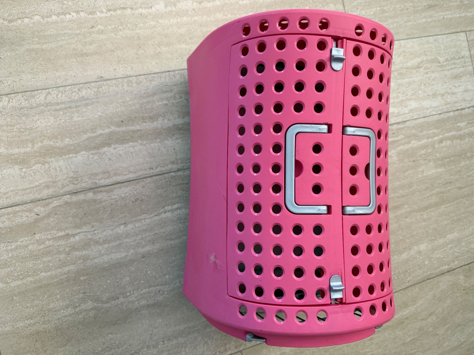 Gabbie, trasporto & Sicurezza: Praktische Haustiertransportbox – Usato da Dulliken venduto da becks06 1