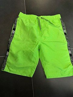 Pantaloni: leichte Shorts grün 164 – Usato da Gommiswald venduto da Anika6