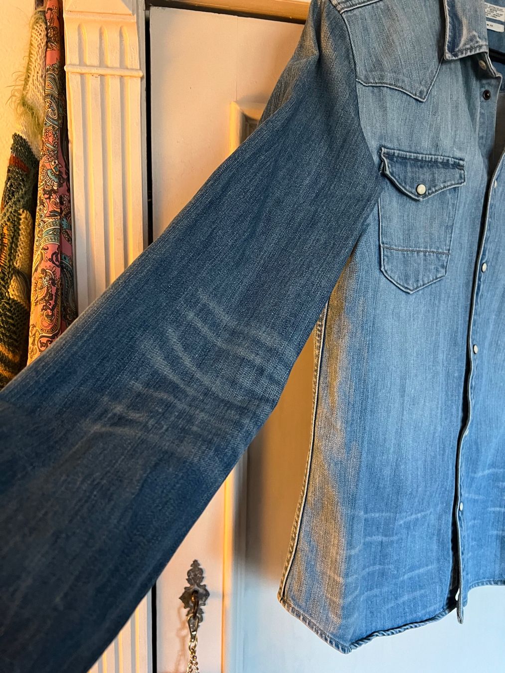 Allsaints Hemden: All Saints Denim Hemd, Slim Fit, Grösse M. – Neu (gemäss Beschreibung) aus Biel/Bienne von Girasole232 2