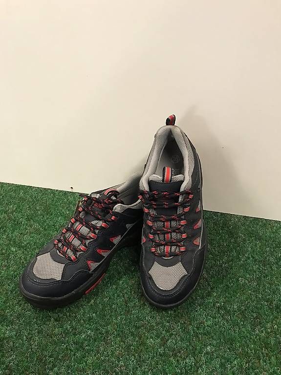 Chaussures garçon: Kinder Freizeit/Wanderschuhe NEU – D'occasion à Kerns par inspo 1