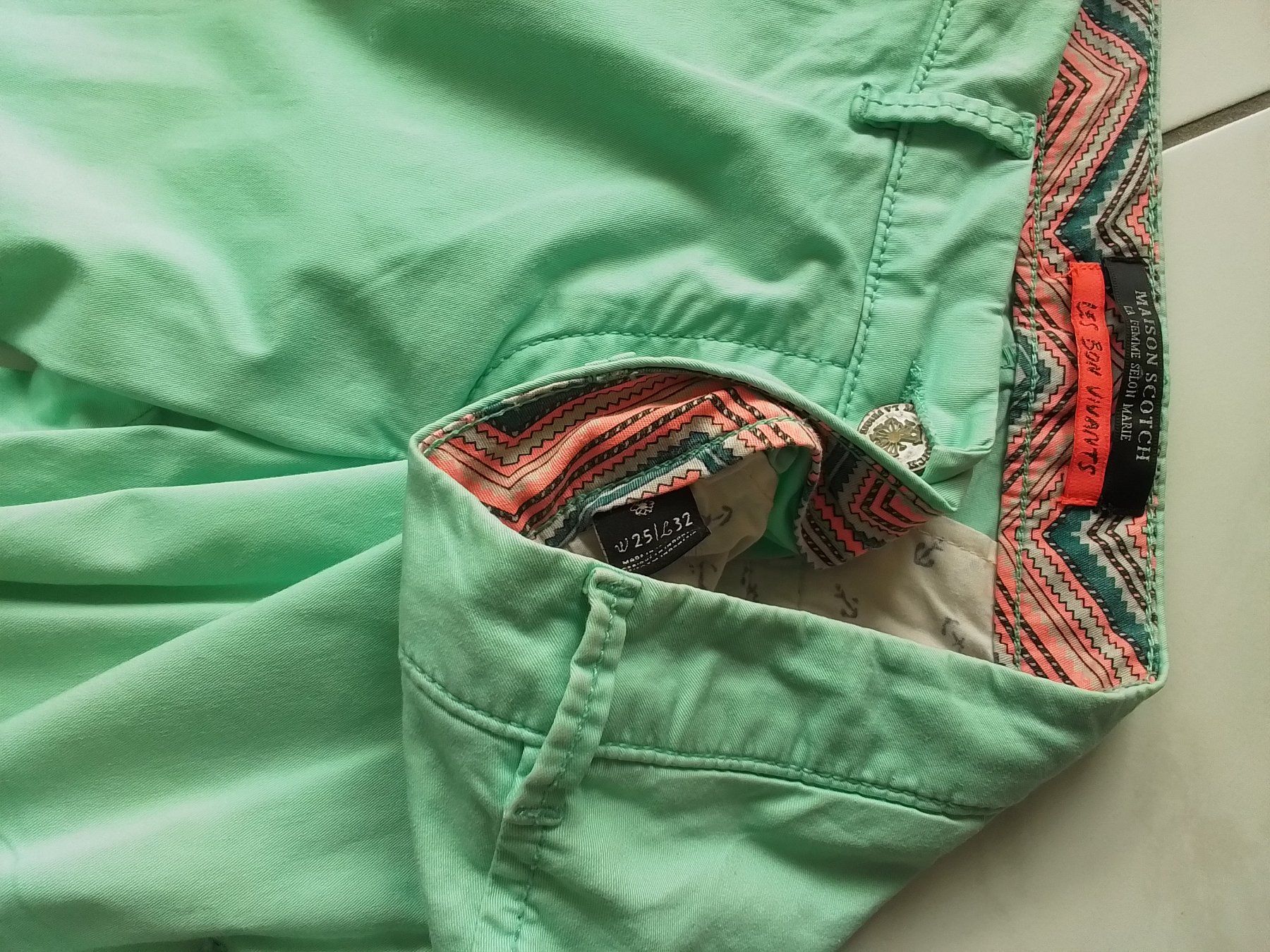 Maison Scotch Pantaloni: Wunderschöne MAISON SCOTCH Hiosen W 25/ L 32 – Usato da Heimberg venduto da sunny1970 1