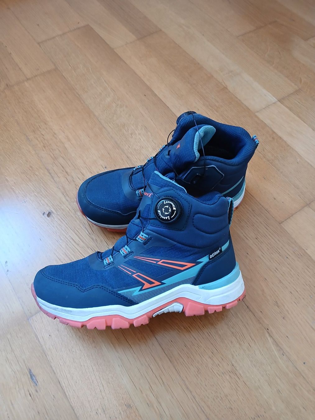 Landrover Schuhe für Jungen: Kinder-Trekkingschuhe Gr. 33 – Gebraucht aus Zürich von lauravanessa