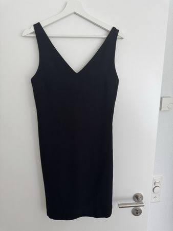 Zara Basic Kleid schwarz Grösse XS