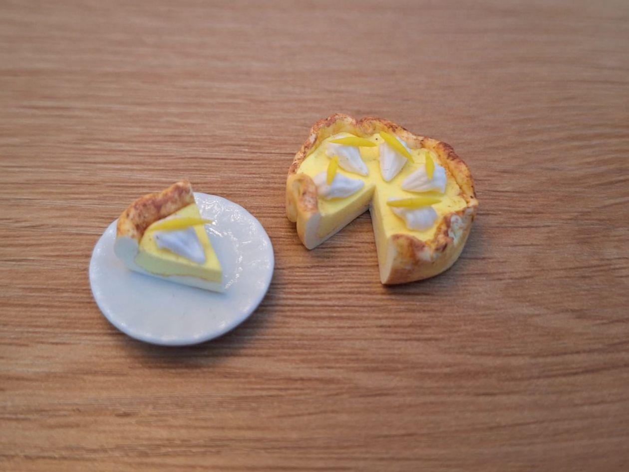 Puppenhäuser & -möbel: Handmade Lemon Pie – Neu (gemäss Beschreibung) aus Zürich von HandmadeTinyFood 3