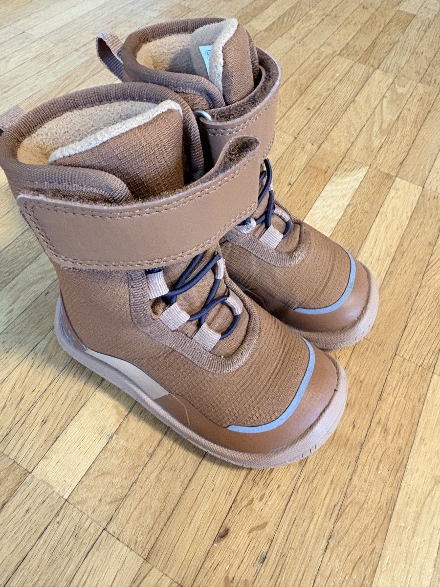 Reima Scarpe da uomo: Reima Barefoot Winter Boots Talvella - 22 – Usato da Zürich venduto da Greenleaves