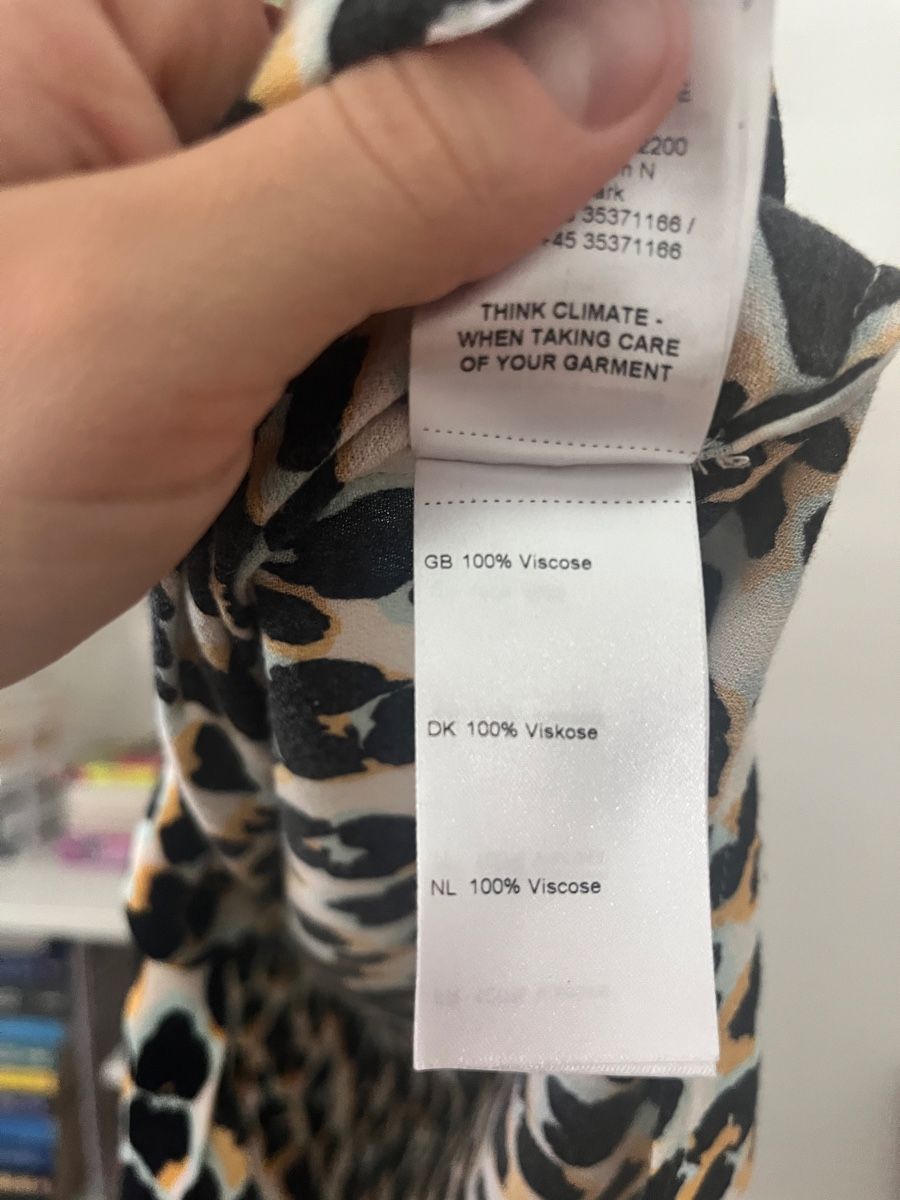 Samsøe Samsøe Camicette: SAMSOE SAMSOE Bluse Leopard Muster Viskose Damen Grösse S – Usato da Zürich venduto da hannakreativ 2