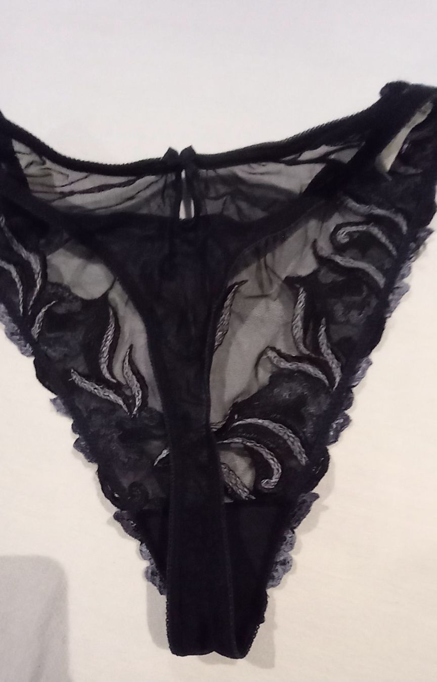 Lise Charmel Sonstige Unterwäsche: Soutien-gorge et string Lise Charmel 75B /M – Gebraucht aus La Chaux-de-Fonds von Boutique333 4