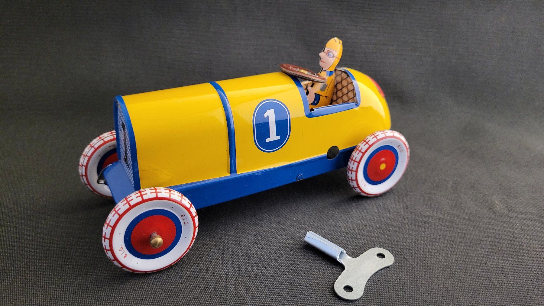 Spielzeuge: Race Car ST. JOHN – Neu und originalverpackt aus Basel von spinne02