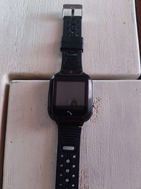 Smartwatch: Kinder Smartwatch mit Telefonfunktion – Gebraucht aus Nendeln von godot_10 2