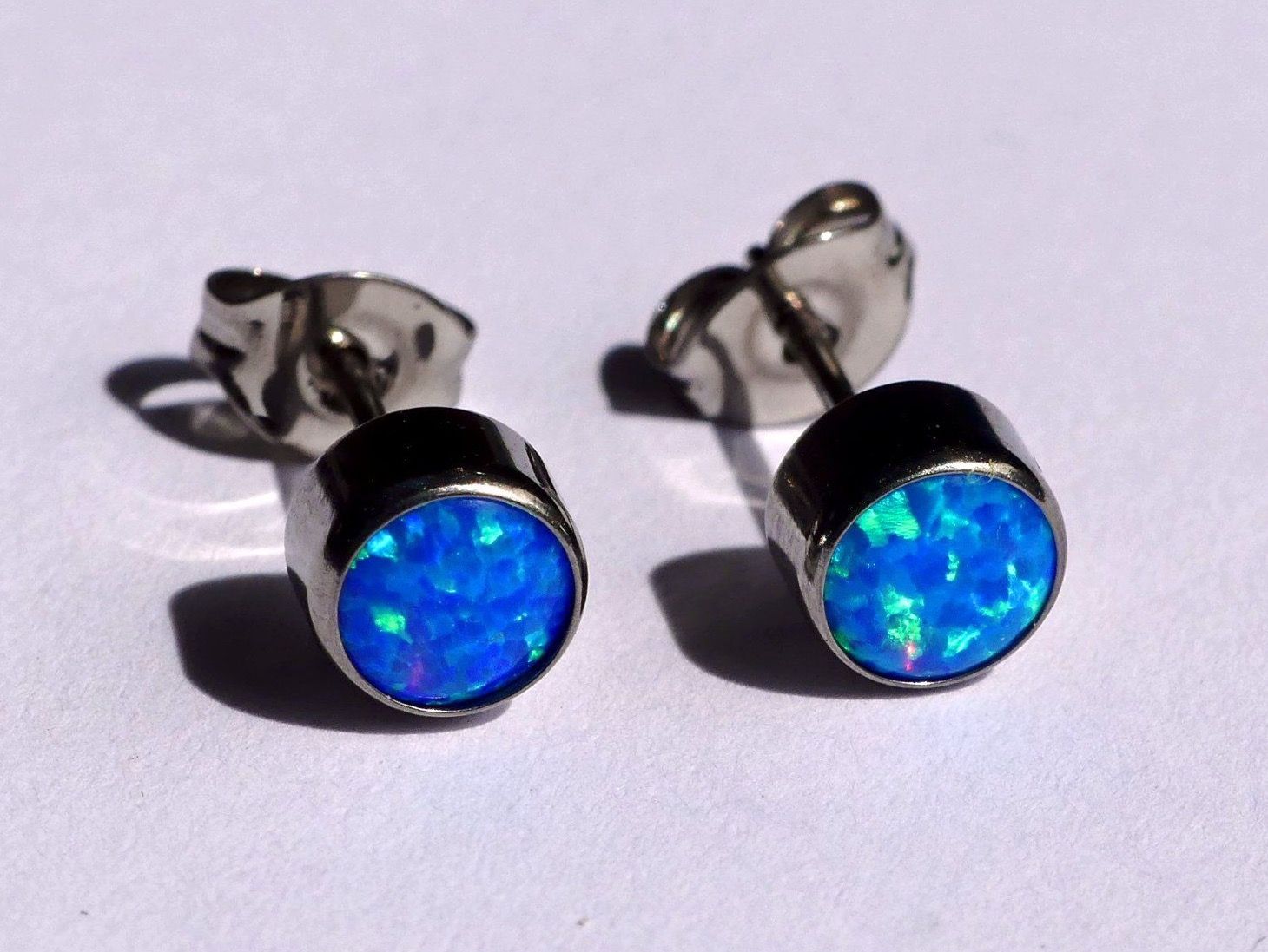 Orecchini pendenti & Orecchini a lobo: Ohrsteker aus Titanium mit Opal – Nuovo e nell'imballaggio originale da Matten b. Interlaken venduto da kero71 3