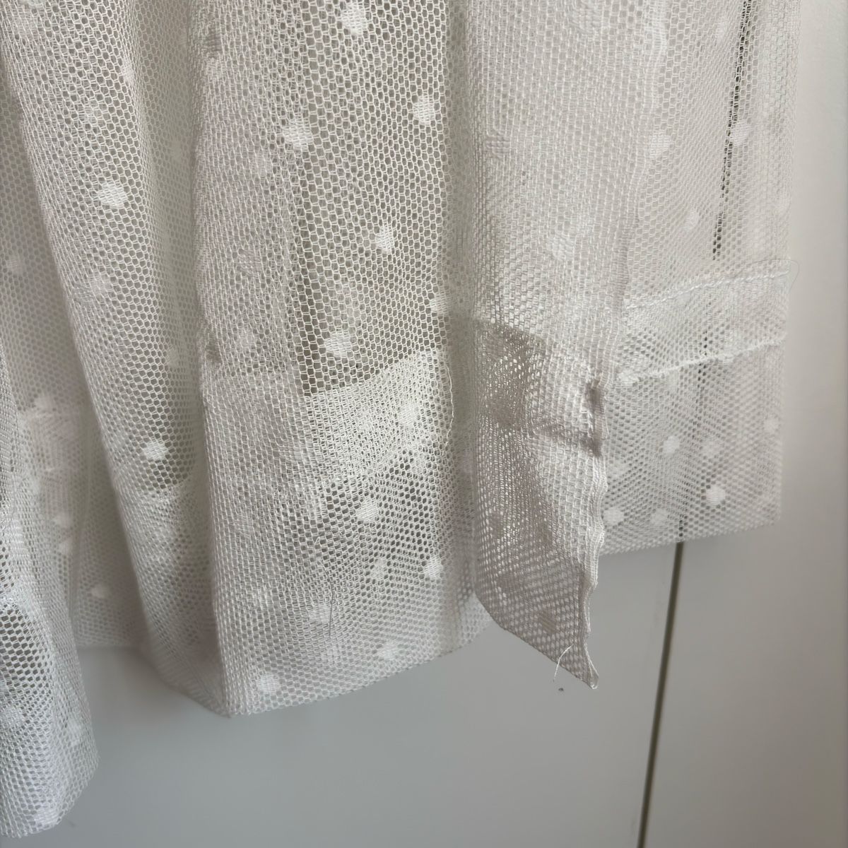 Vorhänge: Pair de rideaux dentelle à pois – Gebraucht aus Moudon von TigerrrEye 1