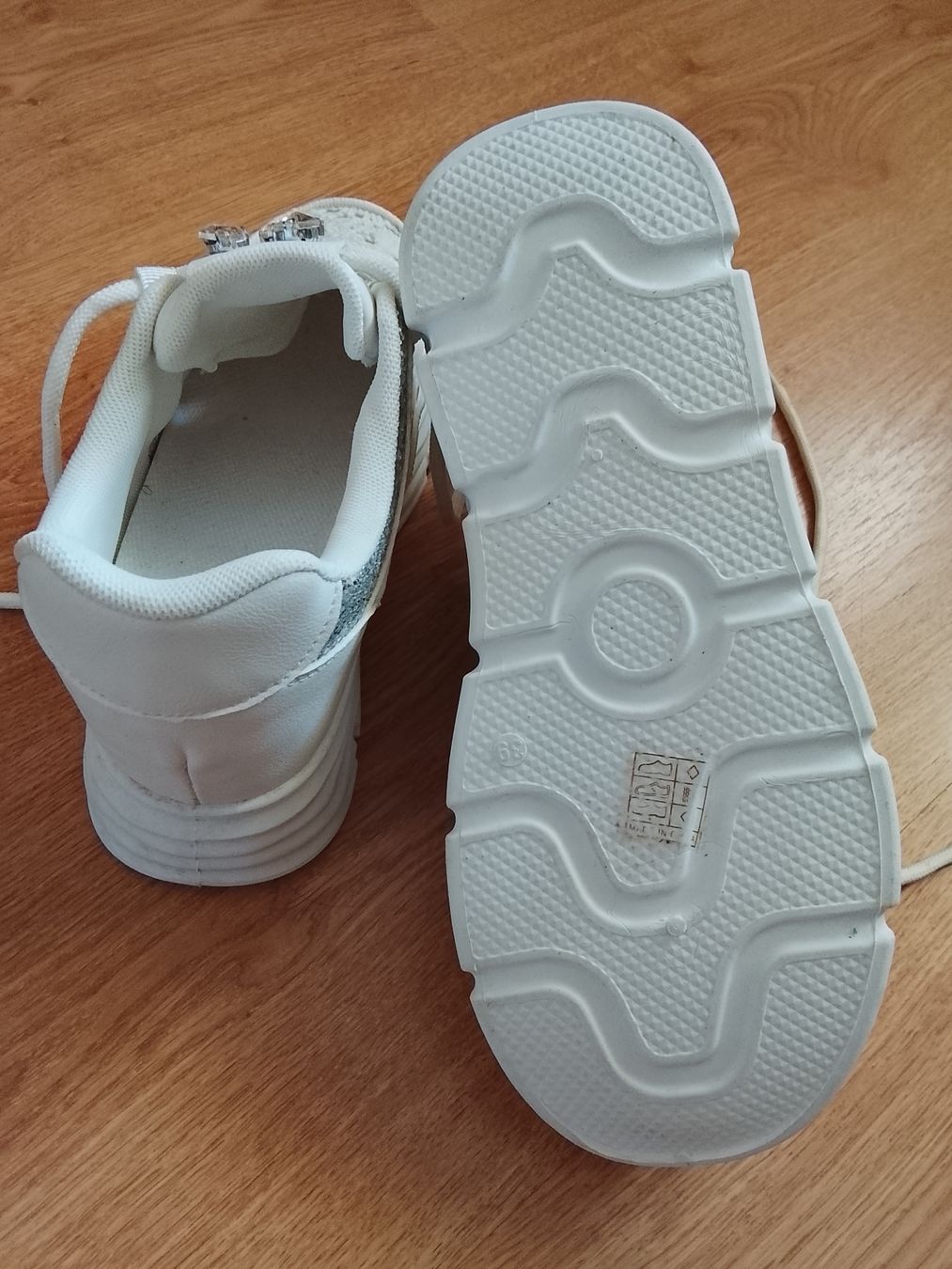 Scarpe da donna: Baskets montantes femme  – Nuovo (secondo la descrizione) da Couvet venduto da fat_kyl7 6