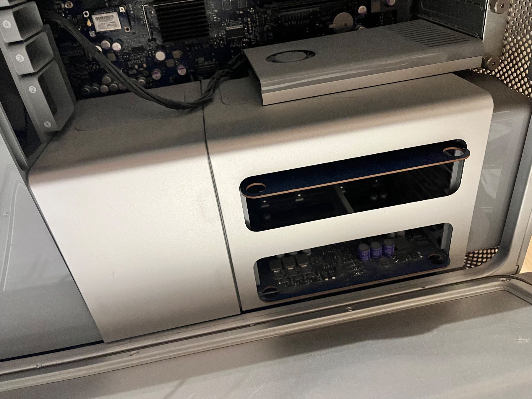 Apple PCs: 2× Apple Mac Pro 2008 + 2009 | OS X Snow Leopard | Bundle – Gebraucht aus Flawil von 5heep 4