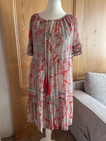 Sommerkleid Nile XS rot gemustert Grösse XS guter Zustand