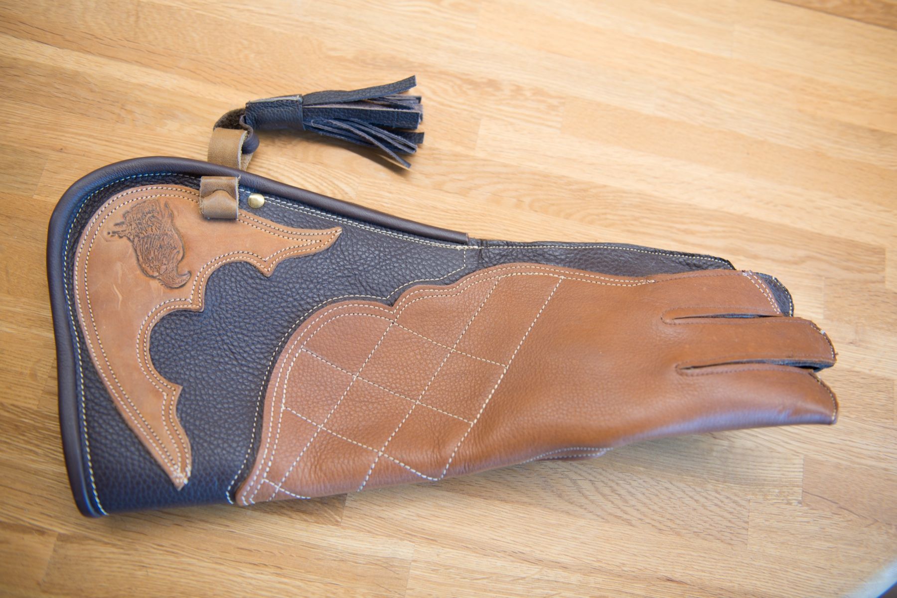 Handschuhe & Handstulpen: Falkner Handschuh Adlerhandschuh – Neu (gemäss Beschreibung) aus Buttikon SZ von Kaufdasbeimir