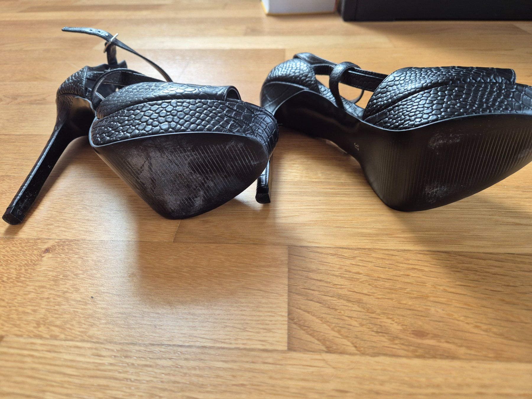 Scarpe da donna: Schwarze ZIGN High Heels mit Riemchen, Grösse 37 – Usato da Gutenswil venduto da car_b8l5 1