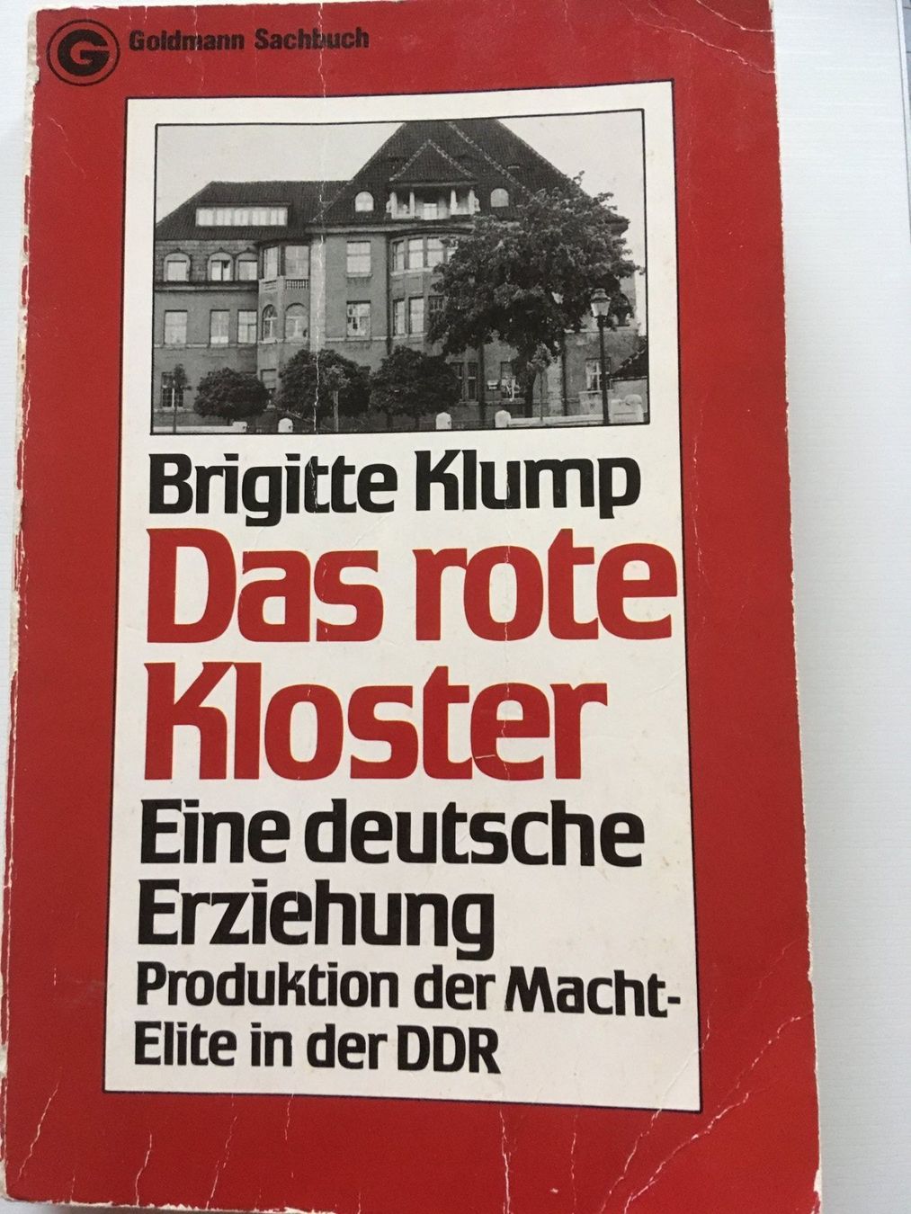 Libri: Brigitte Klump - Das rote Kloster – Usato da Effretikon venduto da Vesta02