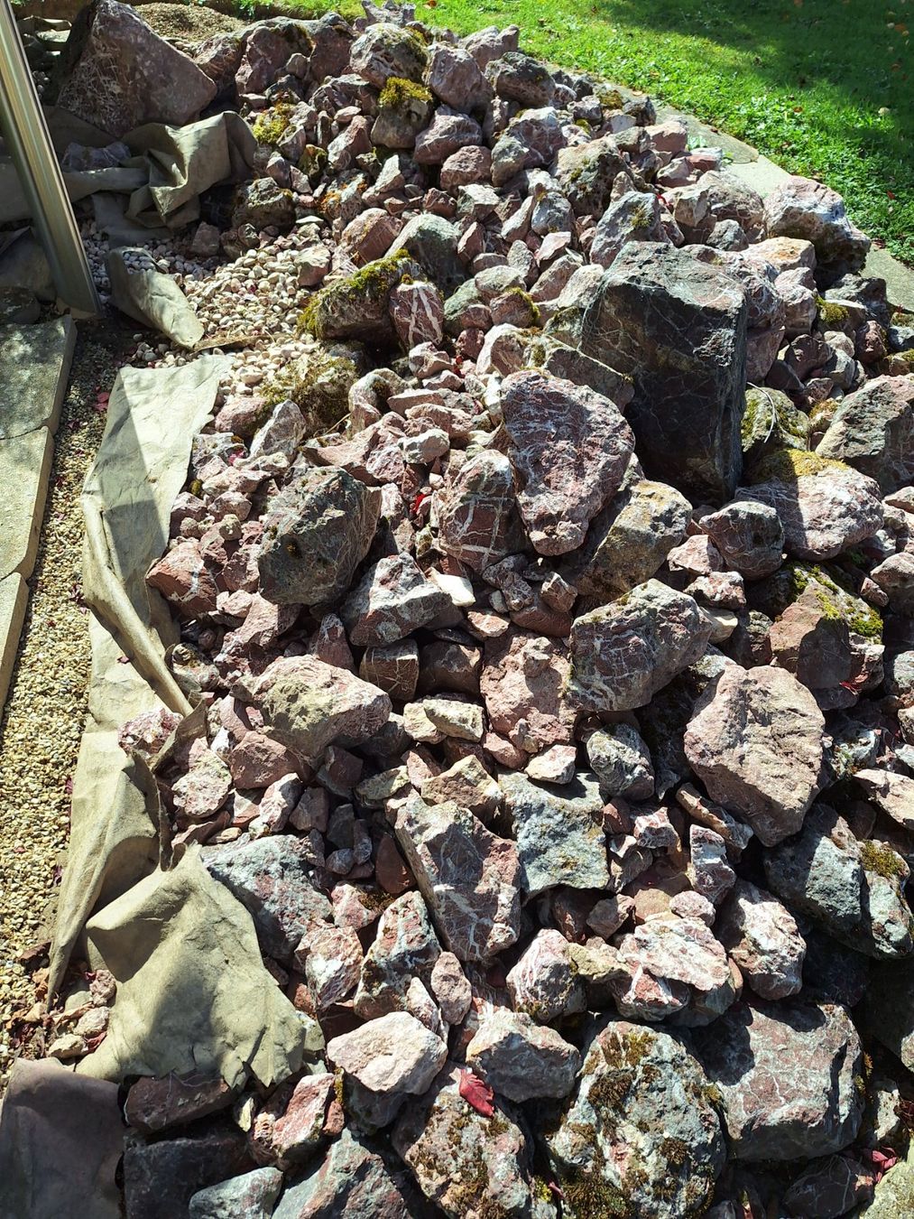Pietre & tegole: Gartensteine, rötlich-grau – Usato da Ersigen venduto da nic_t955 1