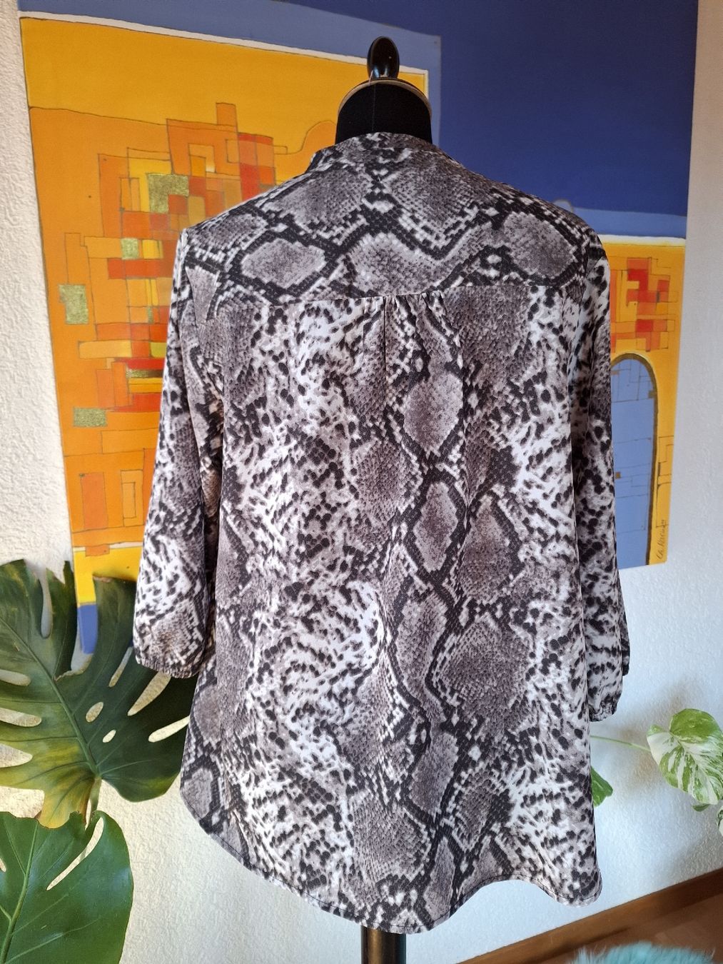 Tuniche: Bluse Damen M Snake schlange Grau Schwarz tunika basic 71 – Usato da Vinelz venduto da sonnenmond77 5
