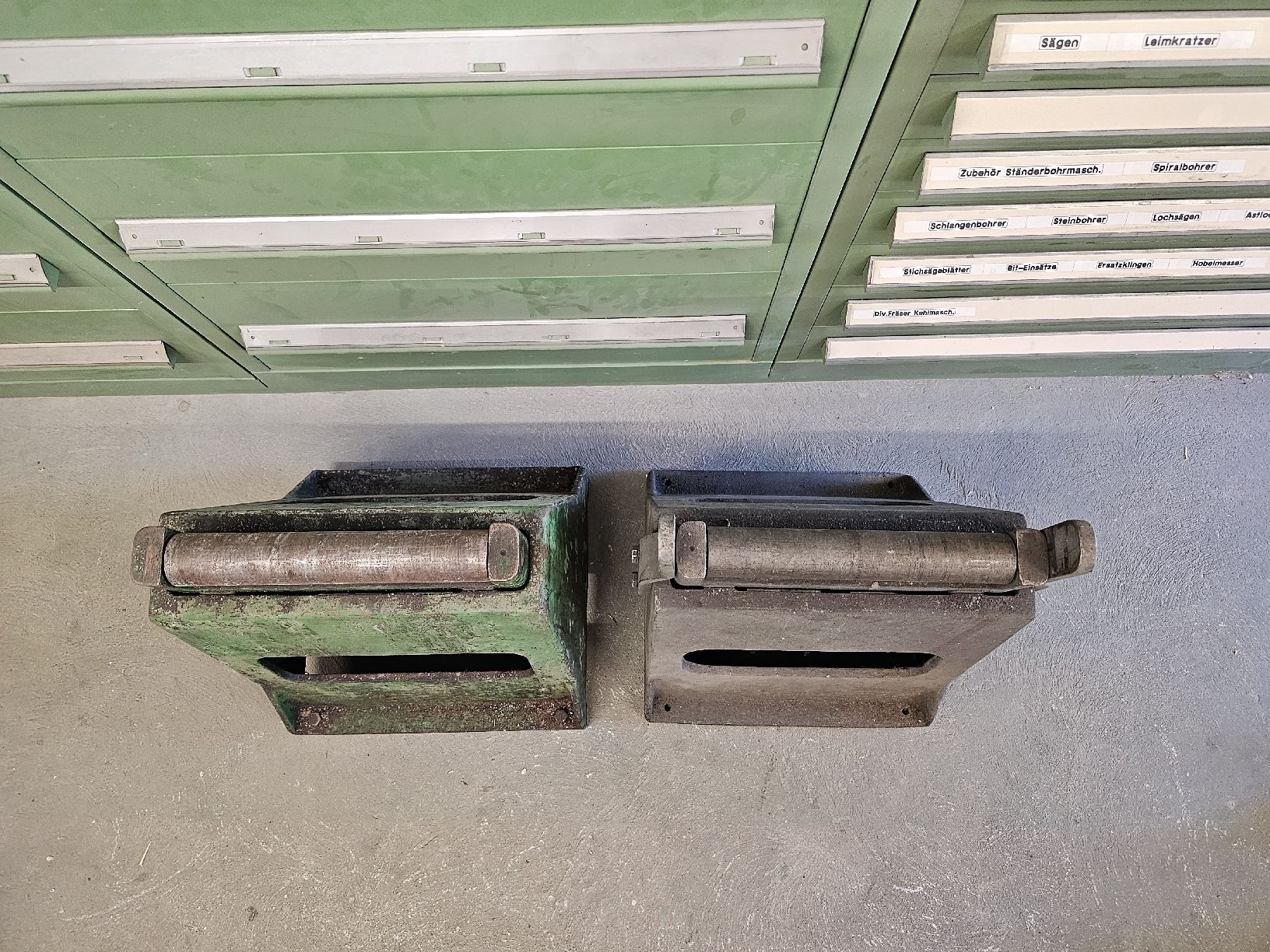 Seghe: Bügesäge Rollböcke Bandsäge – Usato da Villnachern venduto da hasta08 8