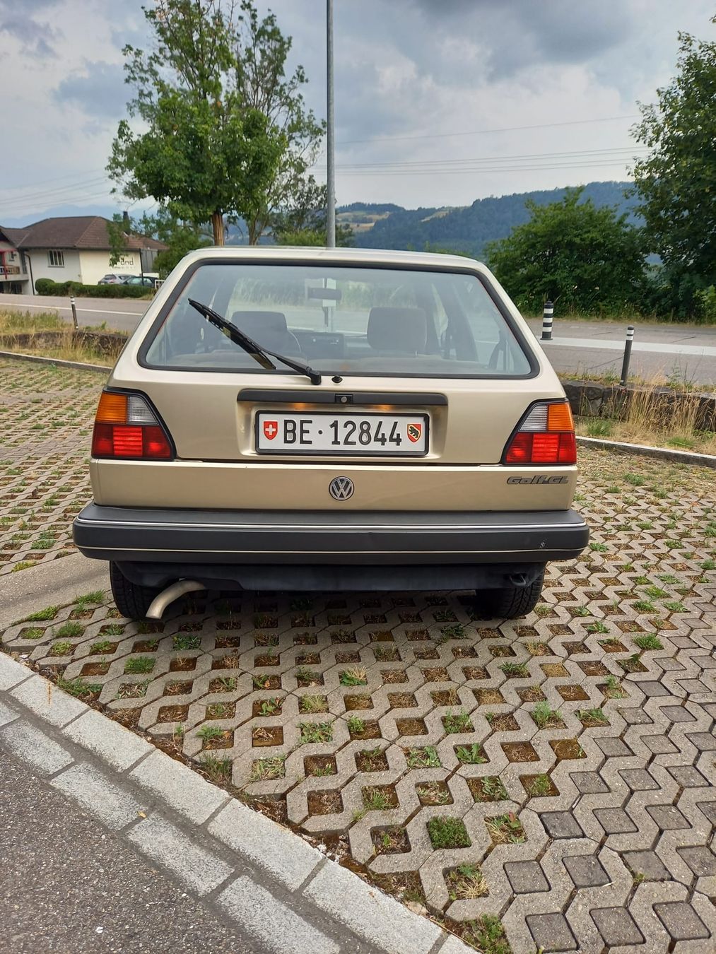 VW Automobili: schöner Golf 2 – Usato da St. Antoni venduto da Menzce