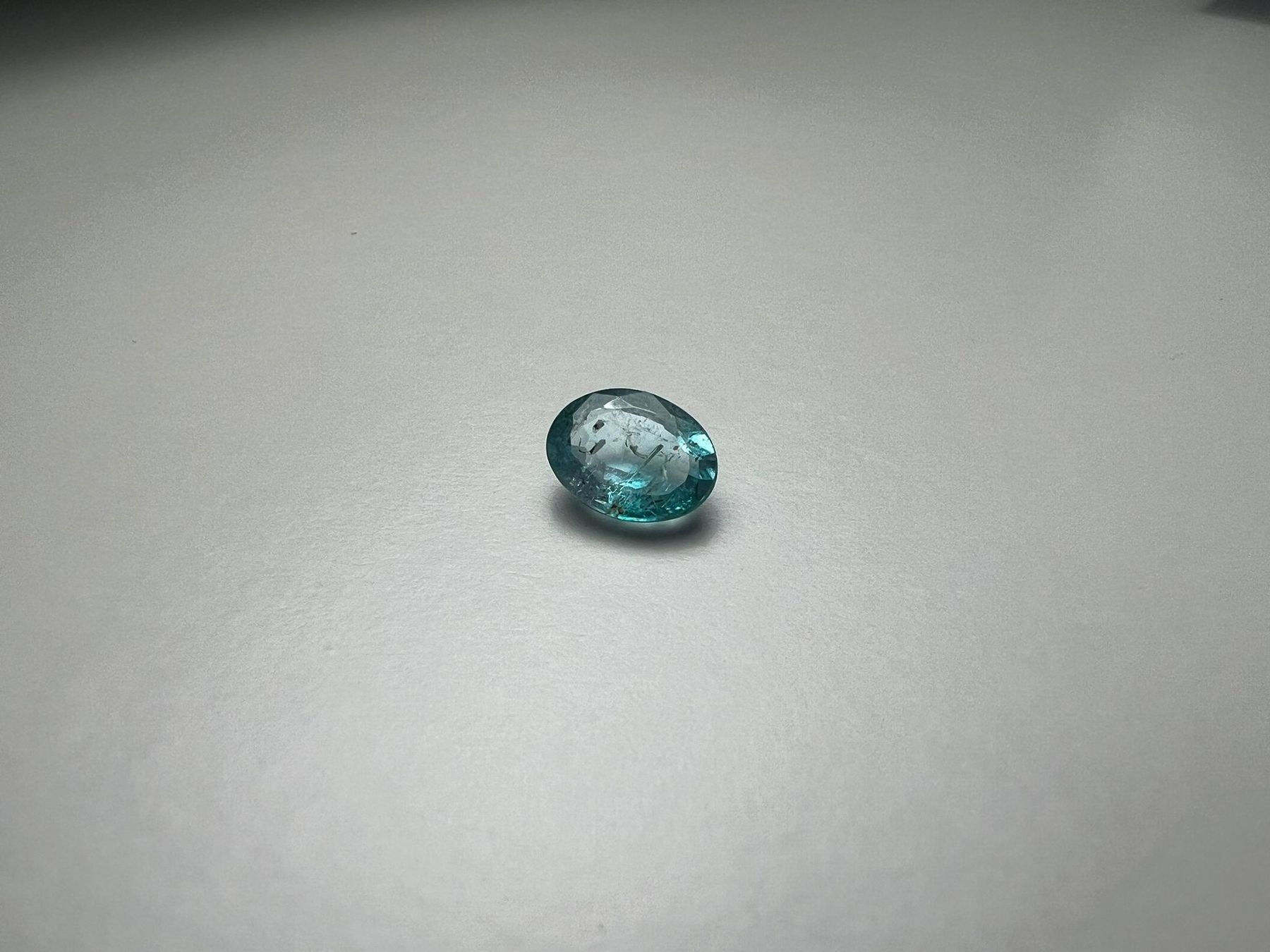 Pietre preziose: Grüner Smaragd 1.05 ct – Nuovo e nell'imballaggio originale da Zürich venduto da NS.12 7