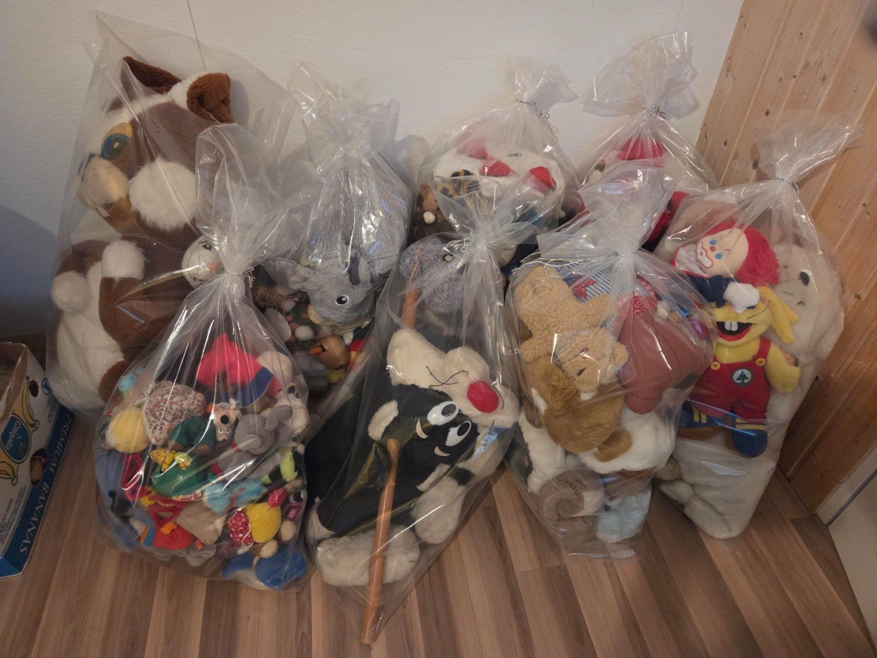 Jouets: Plüschtiere und Puppen – D'occasion à Rothrist par VanaEvr