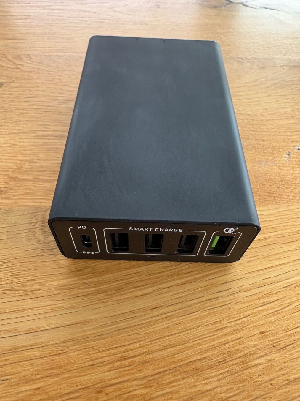 4smarts Ladegeräte: USB-Ladegerät 4smarts – Gebraucht aus Männedorf von Jadawana 1