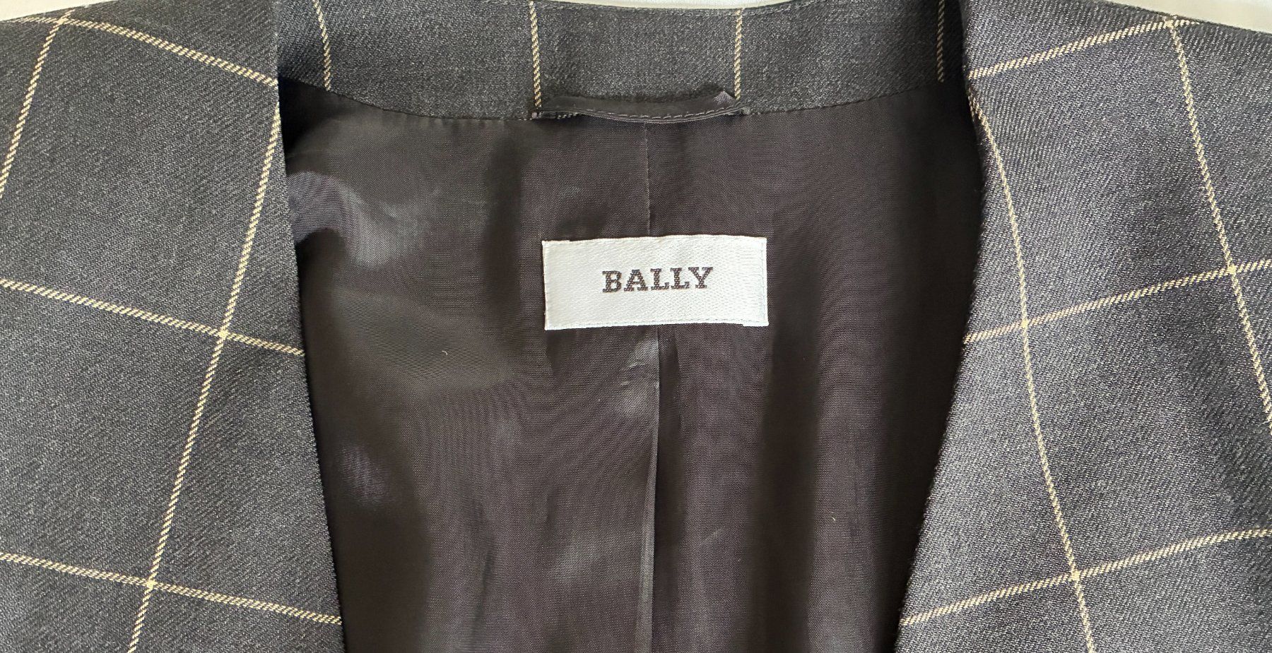 Bally Giacche: Vintage BALLY Jacke Schurwolle – Usato da Kloten venduto da Nephty 6