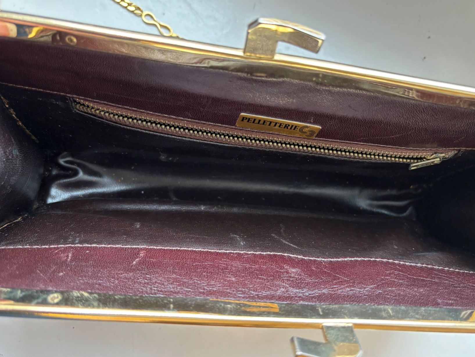 Borse da donna: Vintage Leder Patchwork Handtasche mit goldfarbener Kette – Usato da Horgen venduto da uge_pd5p 3