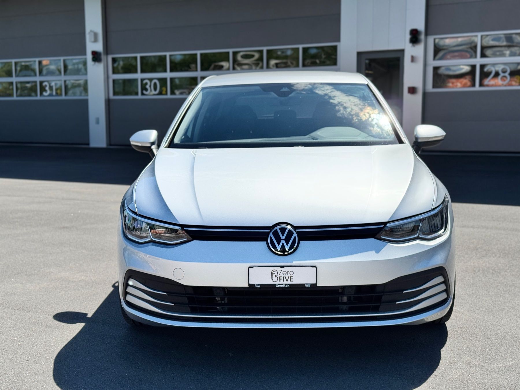 VW Automobili: VW Golf 8 1.5 eTSI – Nuovo (secondo la descrizione) da Schaffhausen venduto da Z5S 1