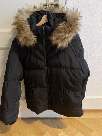 Winterjacke Goodfornothing, schwarz, Grösse S, neuwertig