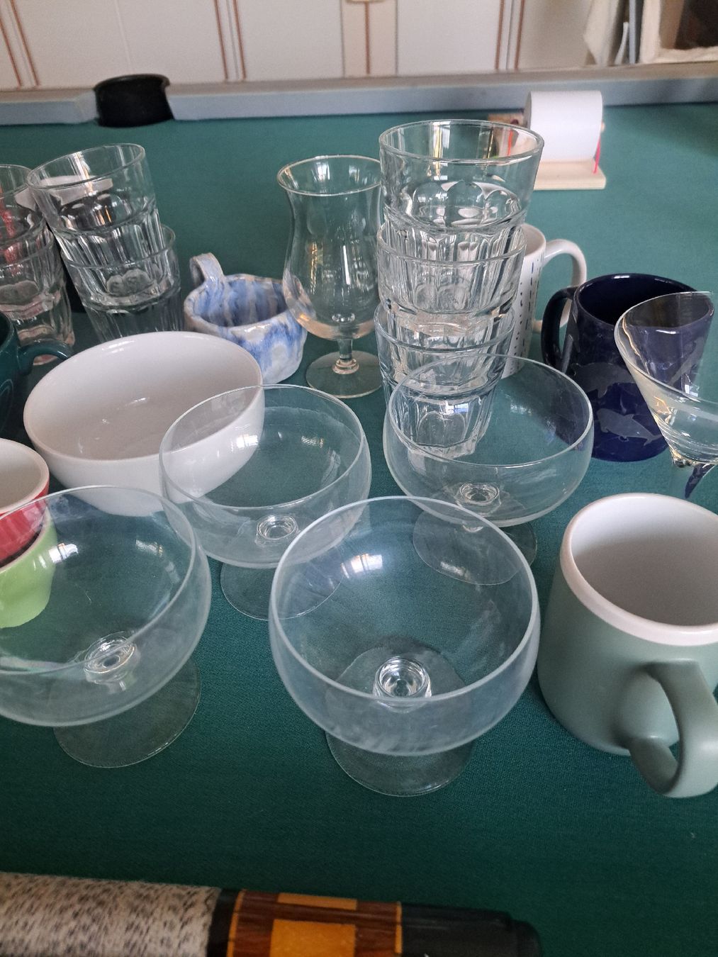 Set di piatti: Geschirr und Gläser – Usato da Neuhaus SG venduto da far_yd8w 2