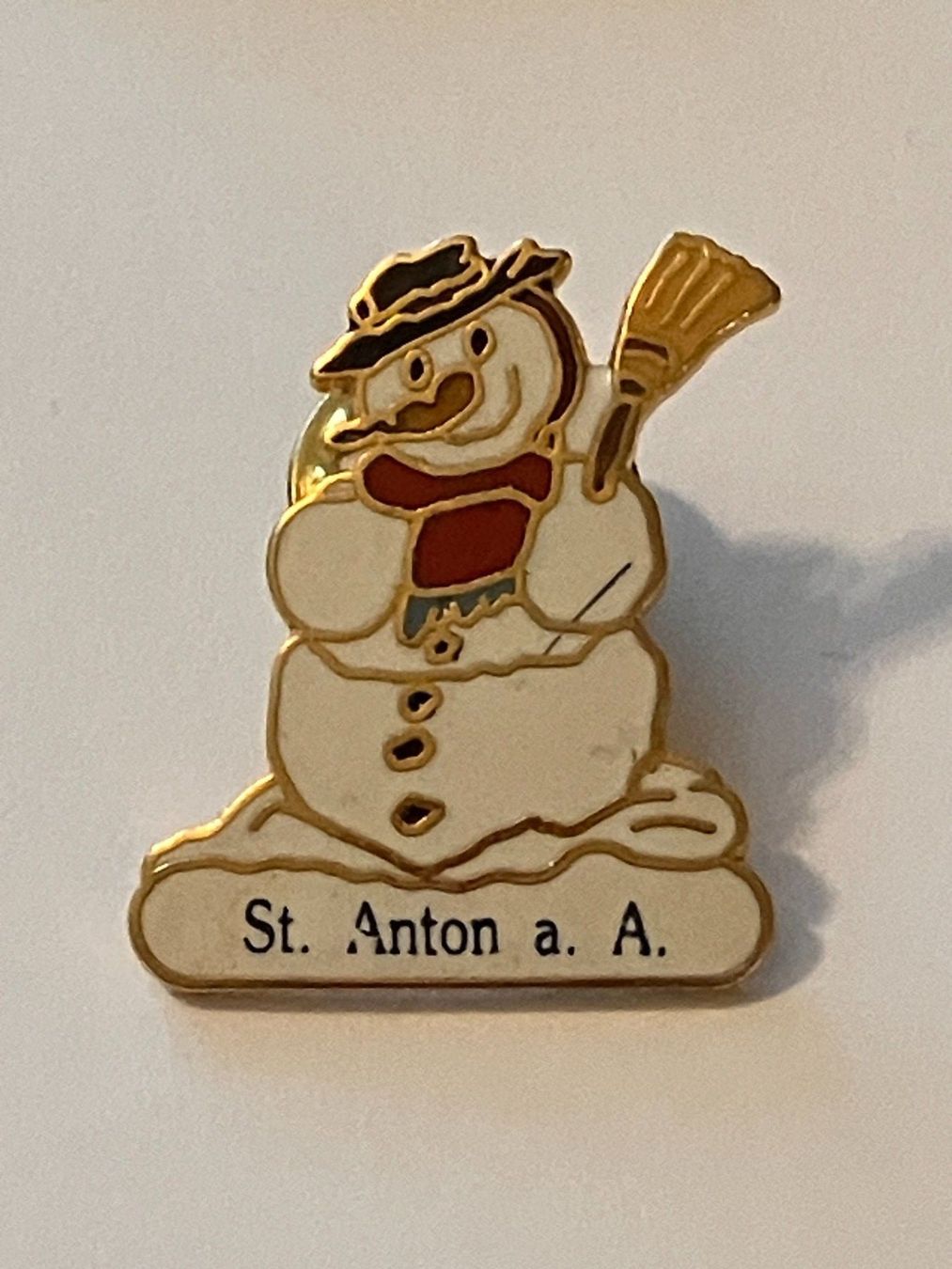 Placchette & Badge: 1 Pin St. Anton a.A. – Usato da Basel venduto da djwwpp