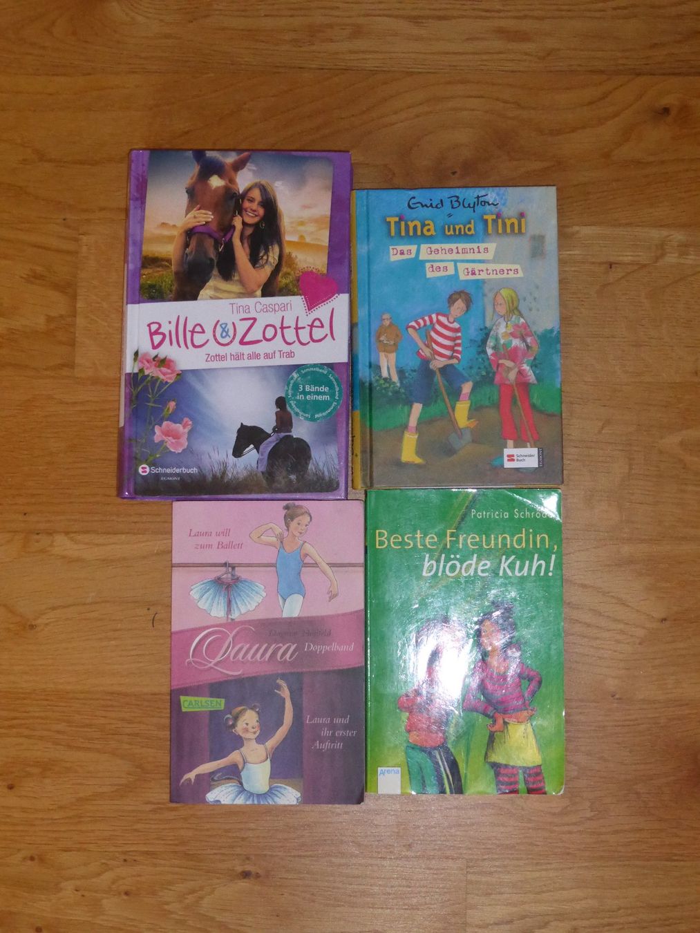Bücher: Bücherpaket klein – Gebraucht aus Kefikon TG von sandragruen