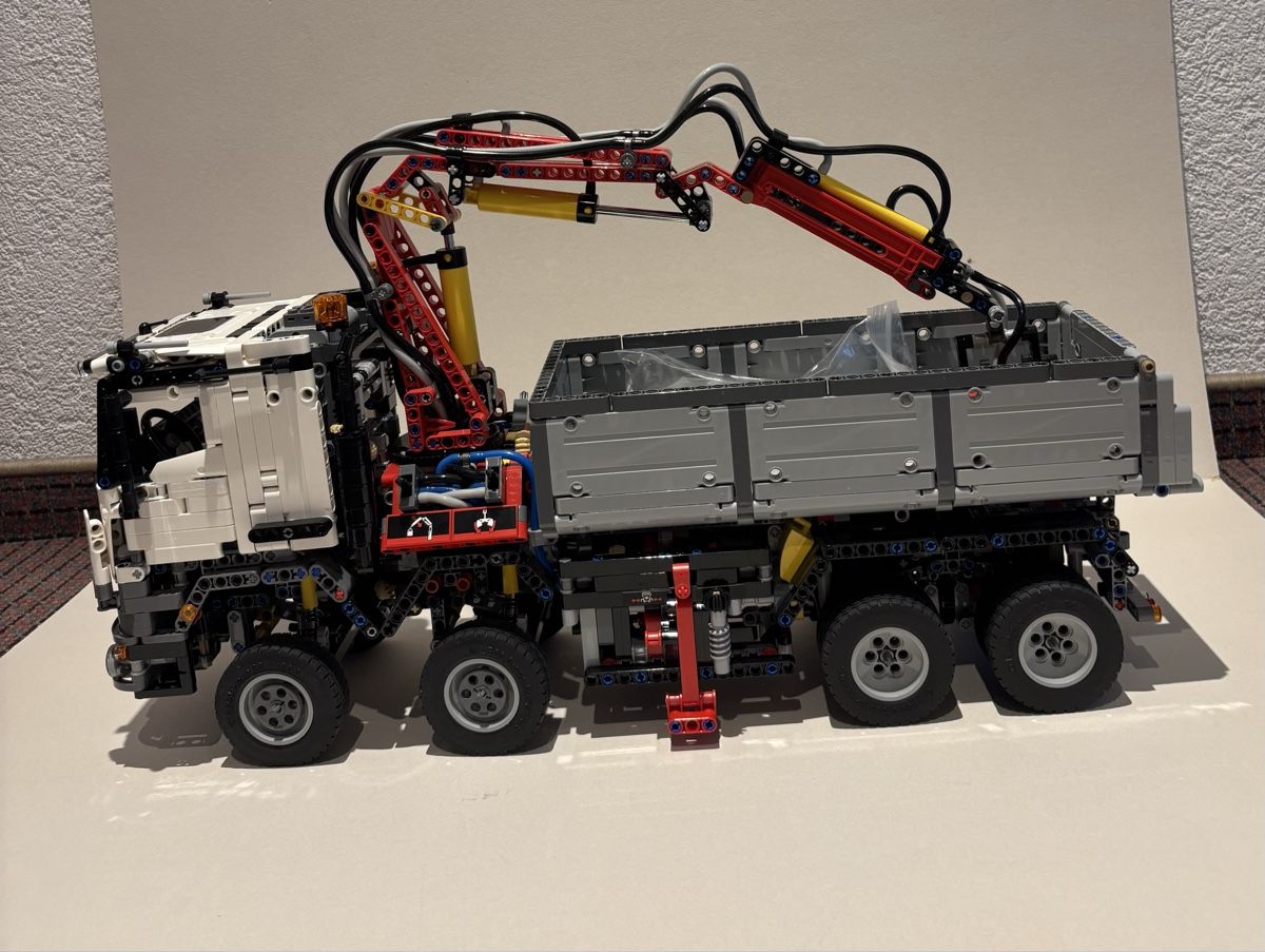 Lego Kit di costruzioni: LEGO Technic 42043 Mercedes Actros mit Kran – Usato da Obfelden venduto da Gruscha_1 2