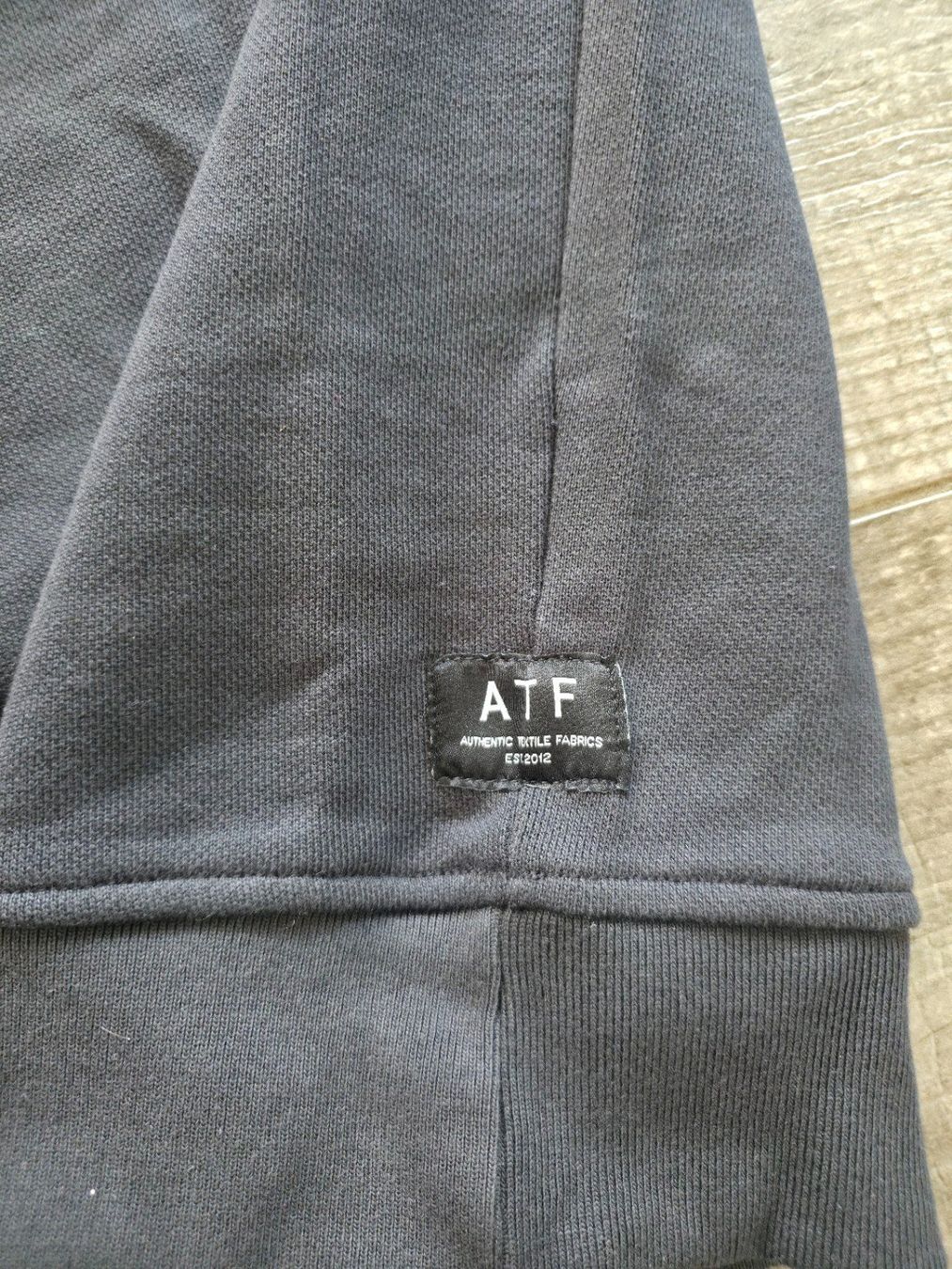 Maglioni & Felpe: ATF Authentic Textile Fabrics Sweatshirt M – Nuovo (secondo la descrizione) da Dietlikon venduto da Bonamesa 4