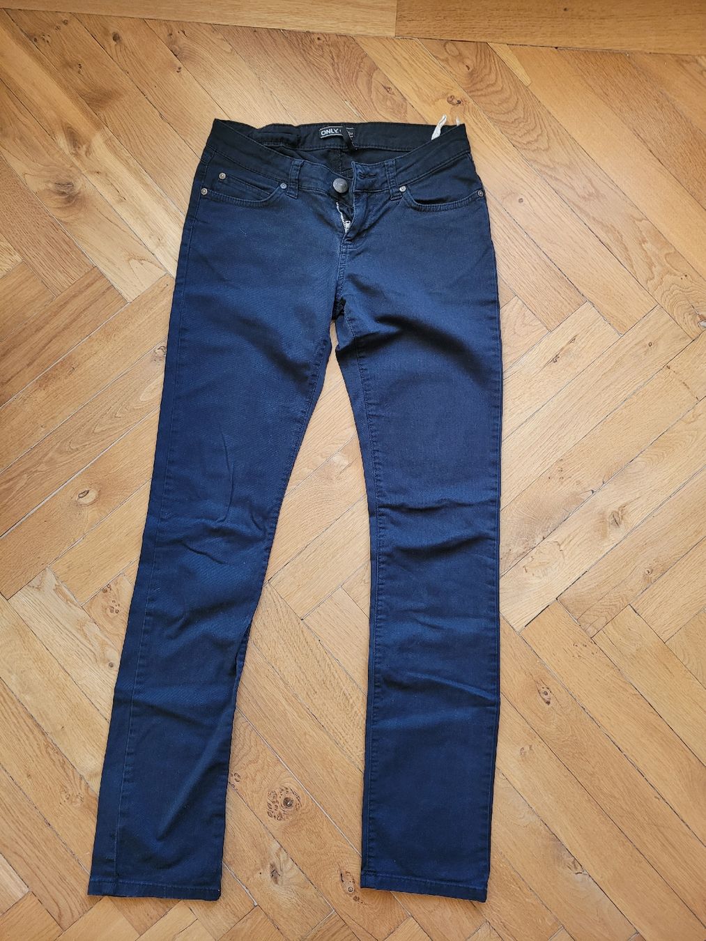 Only Pantaloni: Schwarze Hose von Only Gr. 38 – Usato da Genève venduto da inu_ln6m