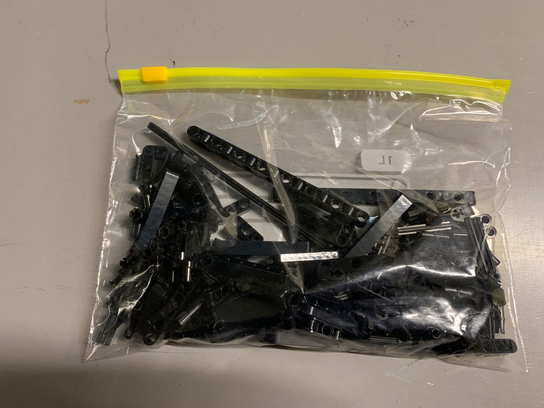Lego Kit di costruzioni: Lego Technic 42137 - Formula E Porsche 99 X Electric. – Usato da Limpach venduto da Rambolino 6