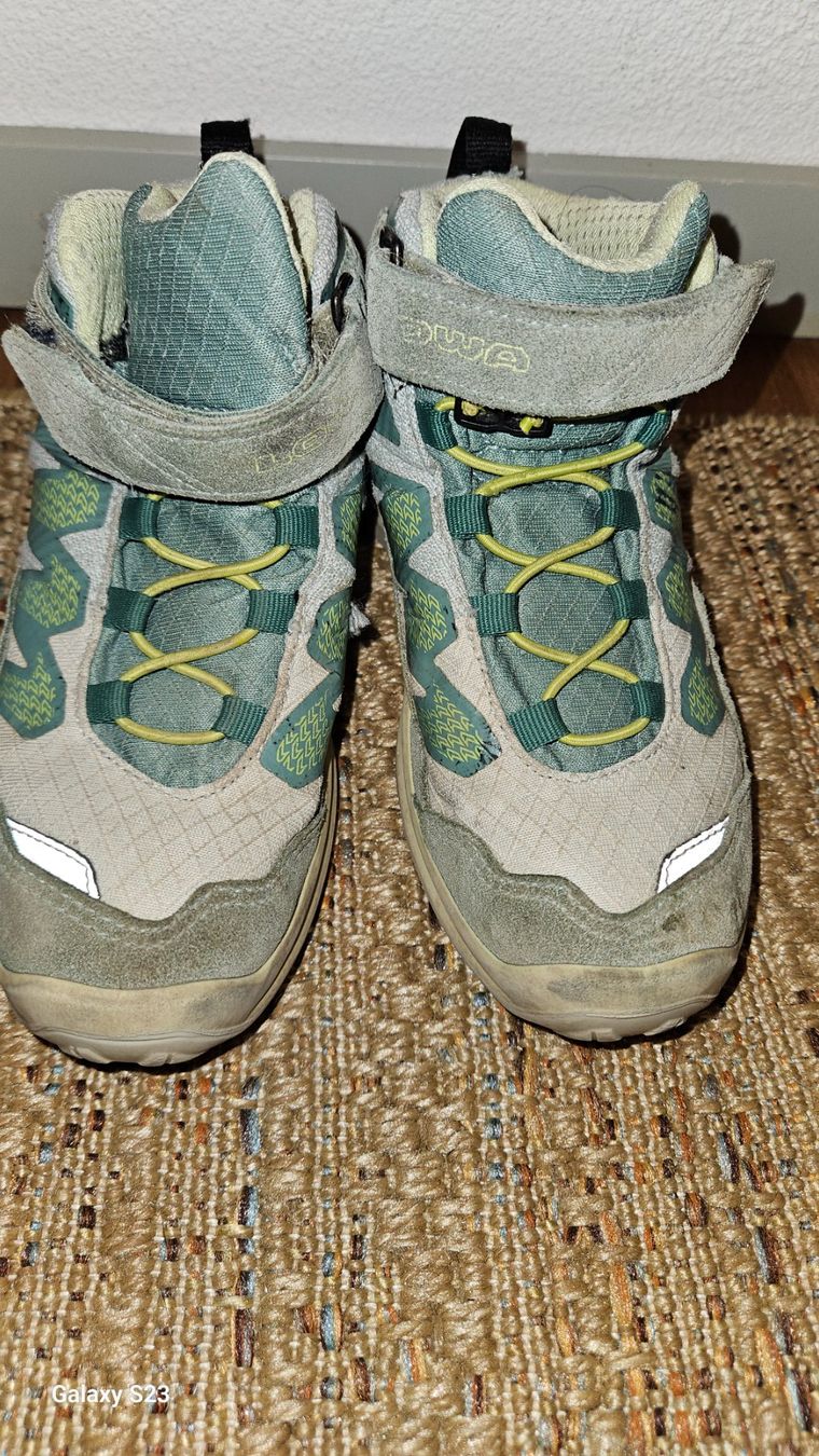 Schuhe für Jungen: Kinder Wanderschuhe Lowa Gr. 31 – Gebraucht aus Sennhof (Winterthur) von HG2019