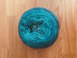 1 Pelote Bobble Cotton XXL de Woolly Hugs Bleu/Vert