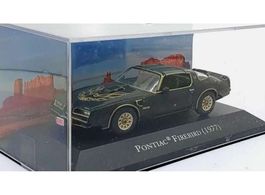 Pontiac Firebird Trans Am 1977 Bandit  1:43  neu mit Vitrine