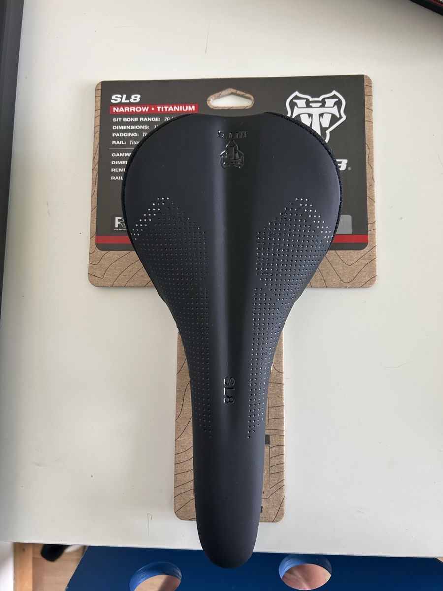 WTB Pezzi di ricambio: Selle WTB SL8.  (Neuve) - 127mm largeur – Nuovo e nell'imballaggio originale da Chambésy venduto da gverley